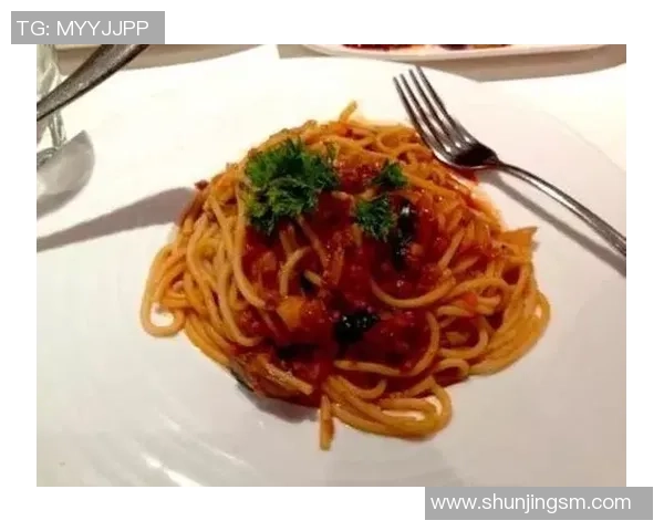 足球明星们的美食偏好揭秘他们最爱的餐点与饮食习惯 足球明星们的美食偏好揭秘他们最爱的餐点与饮食习惯