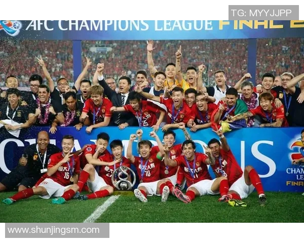 足球明星扇耳光事件引发热议背后真相揭秘与公众反应分析 足球明星扇耳光事件引发热议背后真相揭秘与公众反应分析