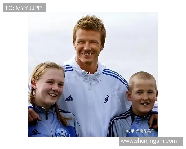 足球明星里专一的爱情故事揭示了他们在事业与感情之间的平衡与坚持 足球明星里专一的爱情故事揭示了他们在事业与感情之间的平衡与坚持