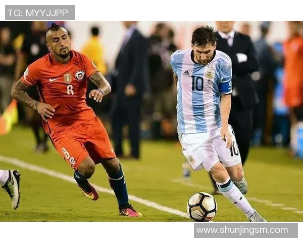 重庆足球队在洲际杯积分榜上以70分稳居第一名展现强劲实力 重庆足球队在洲际杯积分榜上以70分稳居第一名展现强劲实力